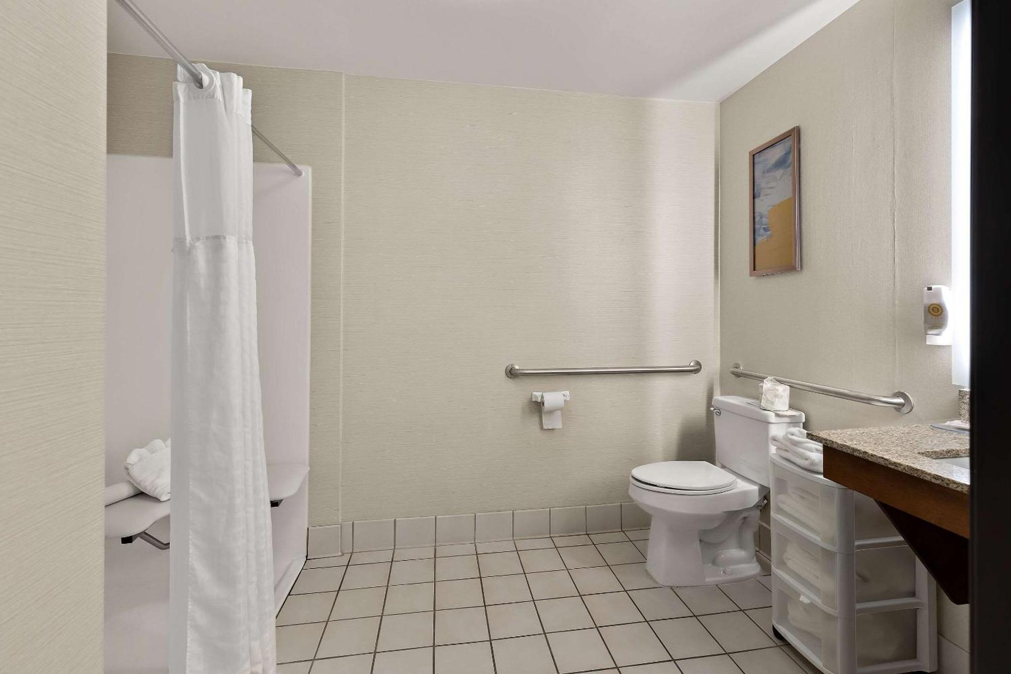 Comfort Inn&Suites Fremont Extérieur photo